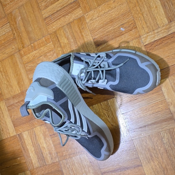 MENS Adidas NMD size 10 - Picture 2 of 4